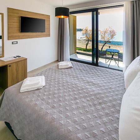 Maresole Beachfront Residence Poreč Extérieur photo