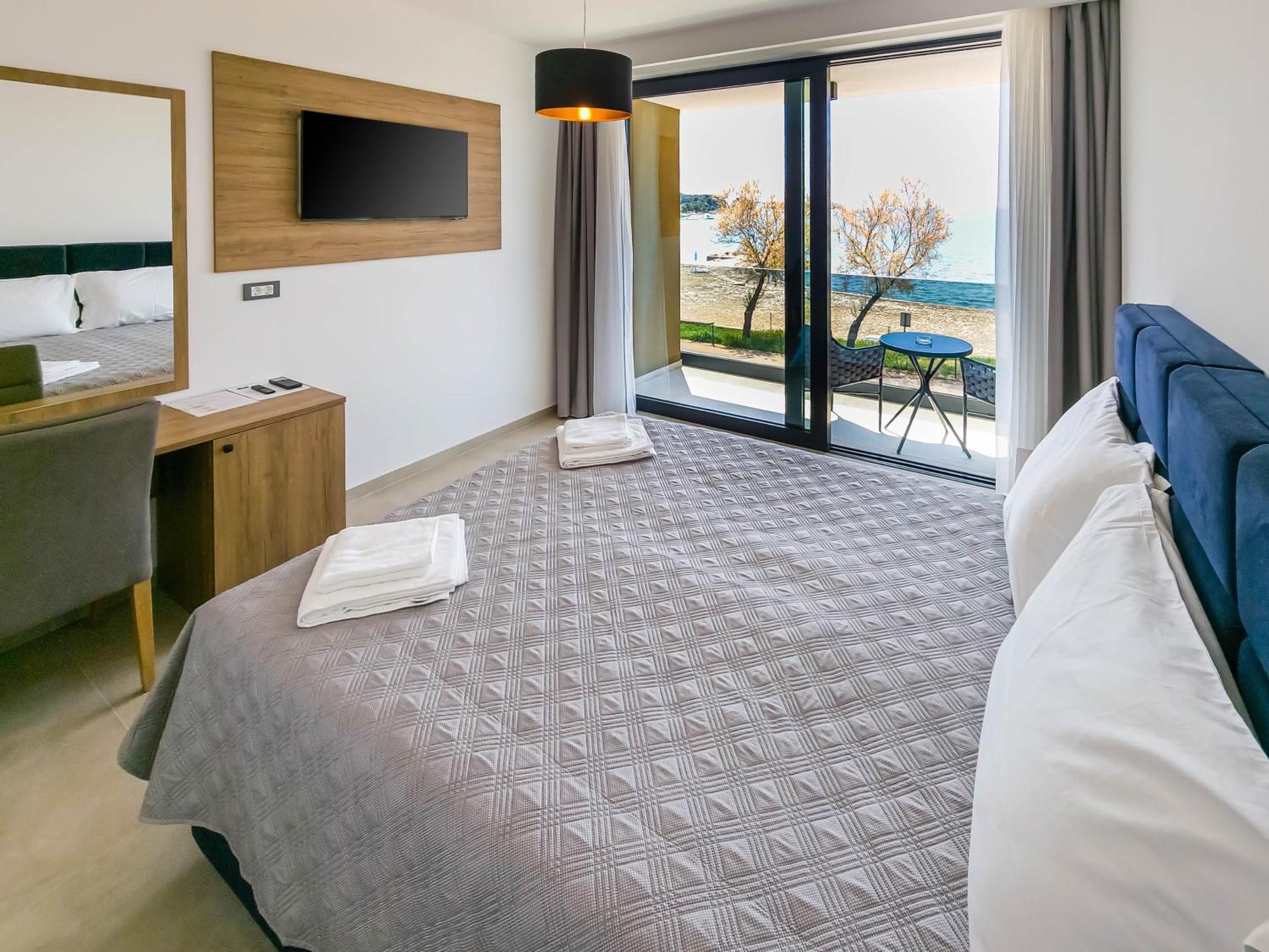Maresole Beachfront Residence Poreč Extérieur photo