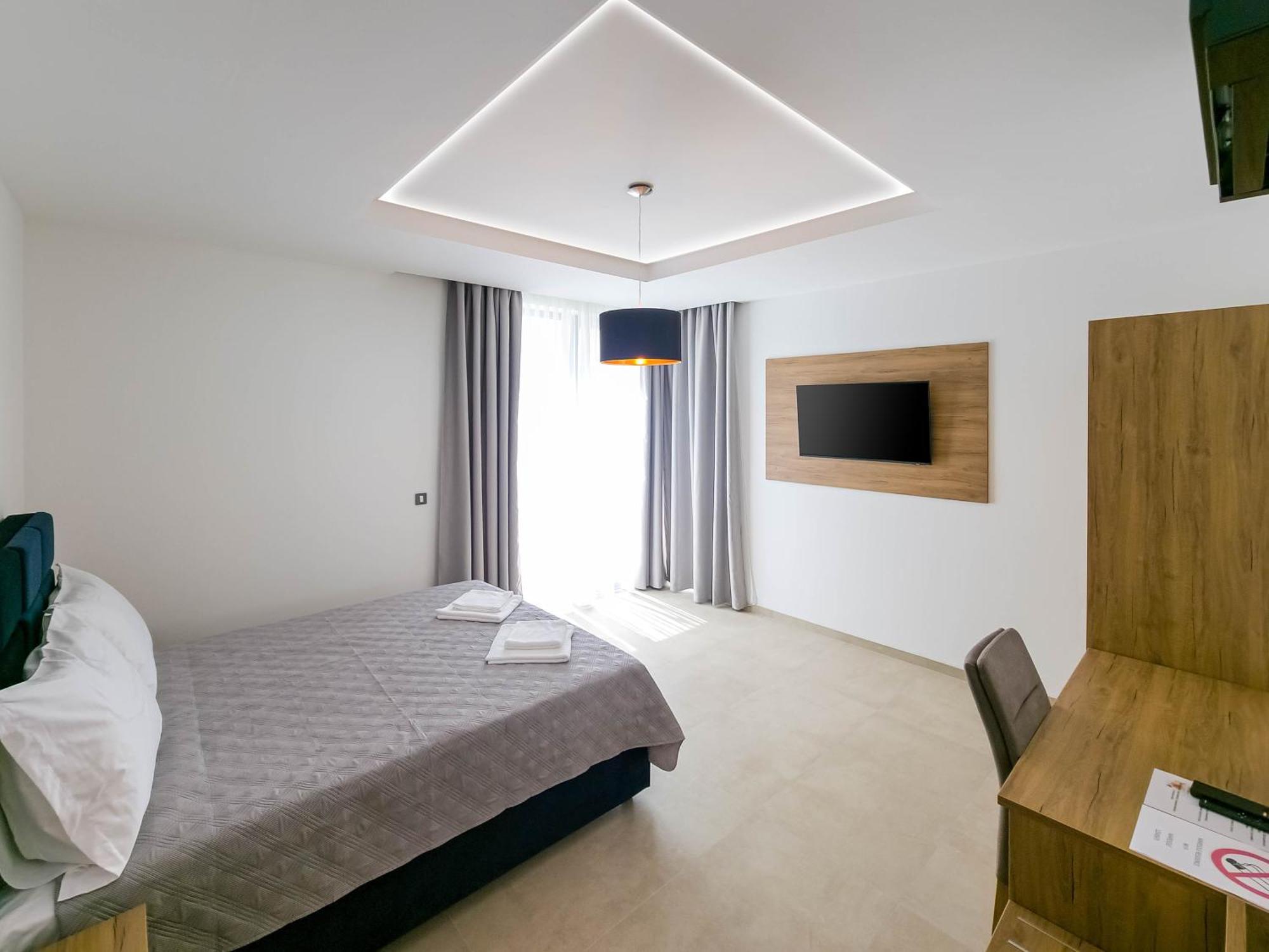 Maresole Beachfront Residence Poreč Extérieur photo